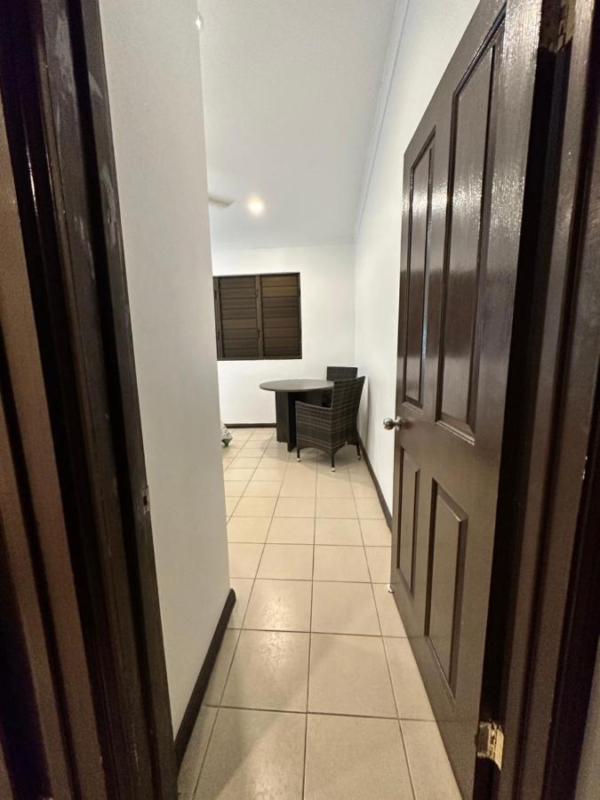 Ambitious Apartment Nadi Bagian luar foto