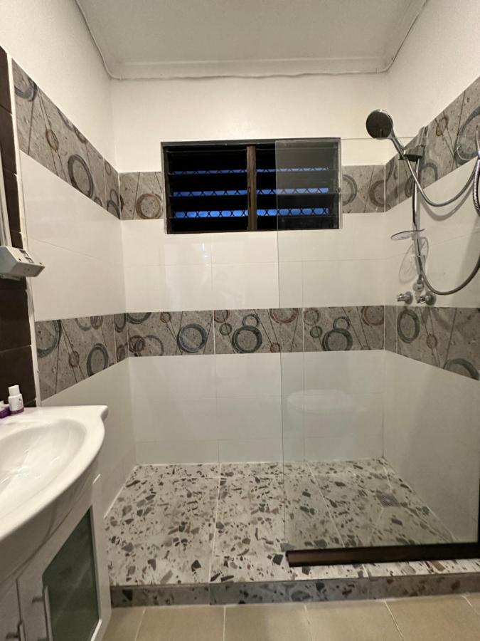 Ambitious Apartment Nadi Bagian luar foto